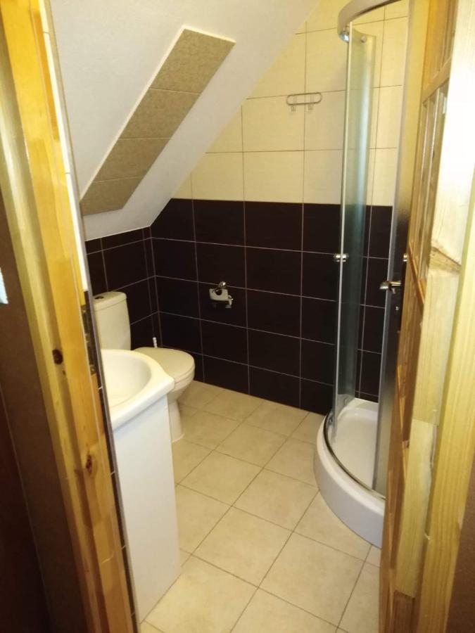 Pokoje U Mrugaly Czerwienne Ruang foto