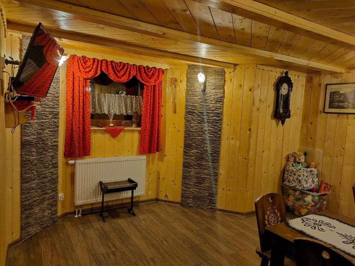 Pokoje U Mrugaly Czerwienne Bagian luar foto
