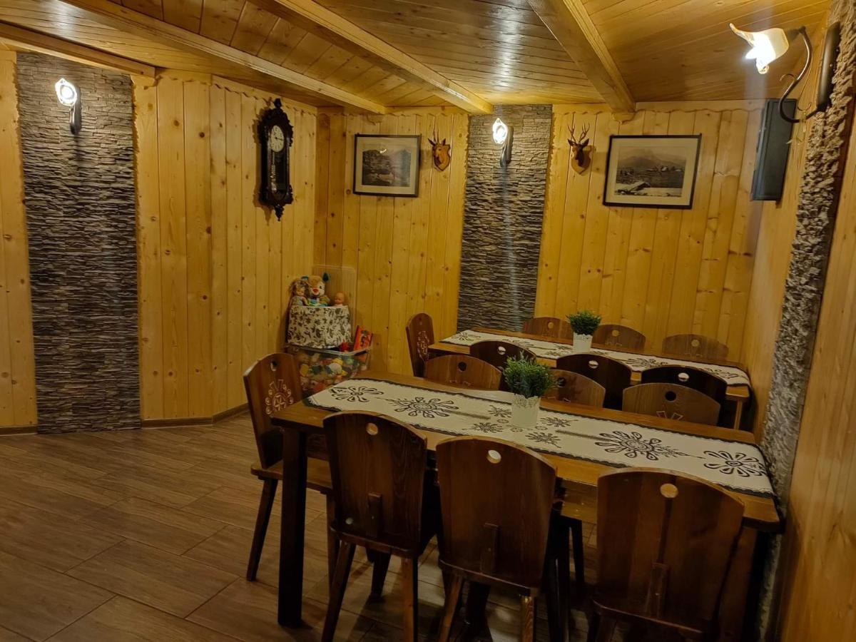 Pokoje U Mrugaly Czerwienne Bagian luar foto