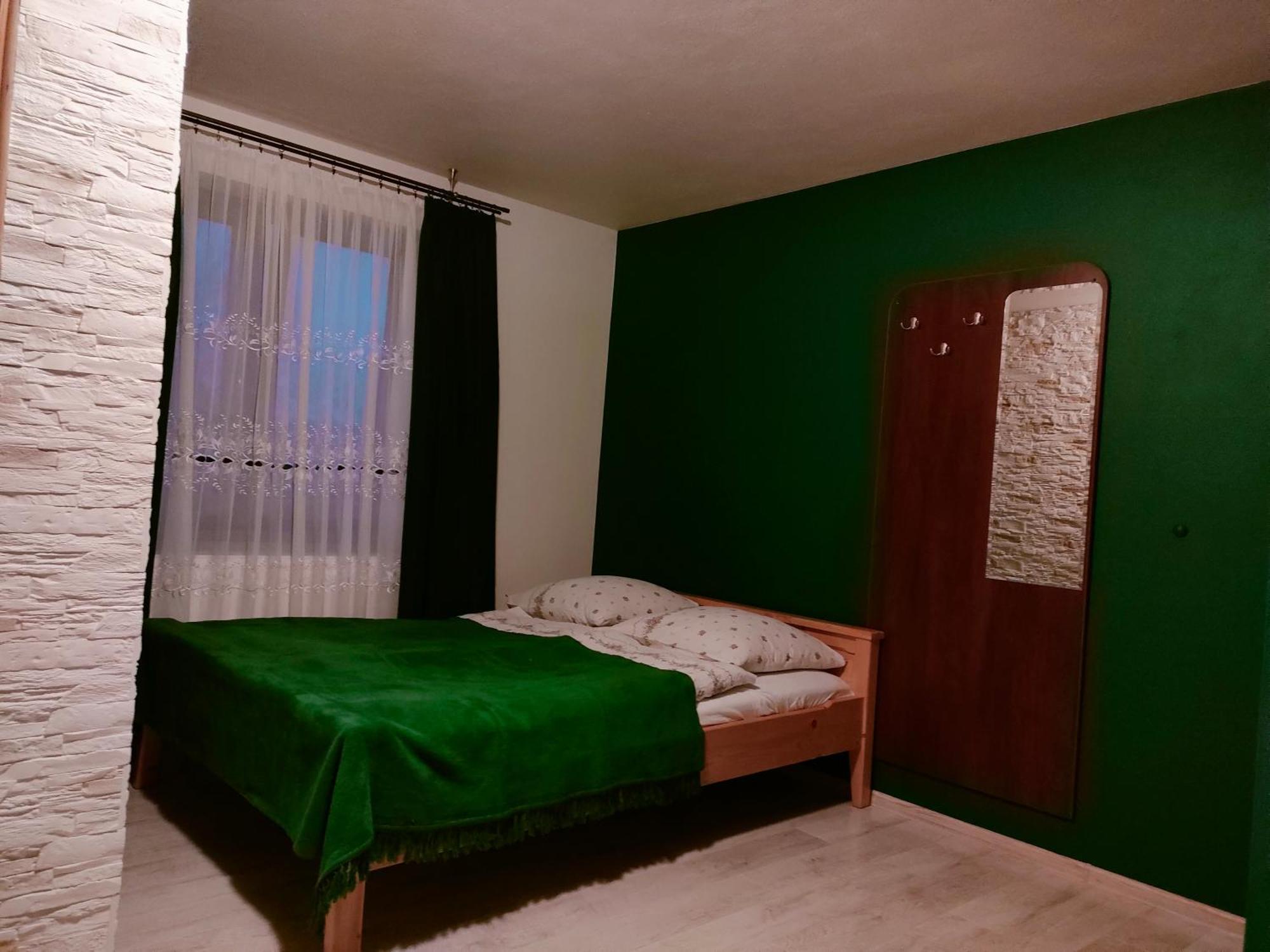 Pokoje U Mrugaly Czerwienne Ruang foto